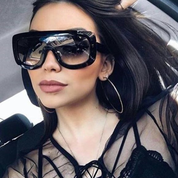 NEW! Oversized Sunglasses Top Quality - Picture 2 of 5